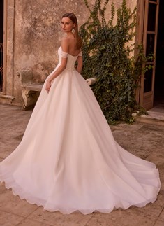 'Yoshie Wedding Dress