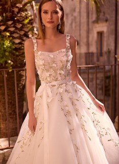 'Yuberta Wedding Dress